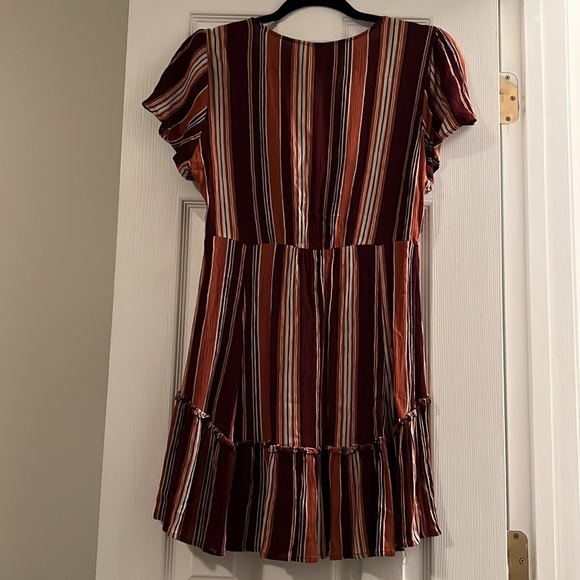 Dress - Picture 9 of 11